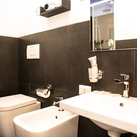 Chroma Exy - Chroma Italy 3* Roma