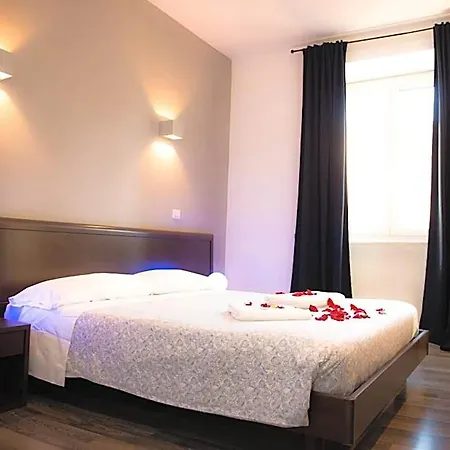 Chroma Exy - Chroma Italy 4*
